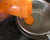 A picture of step 4 of Orange & Carrot Juice.