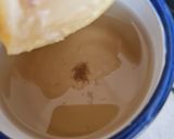Foto del paso 3 de la receta: Infusión de manzanilla (camomila) con limón 🍋