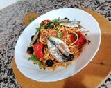 Une image de l'étape 4 de Spaghetti aux Sardine, olive noire.