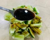 Hình bước làm 3 của món Salad dưa leo và lá mè chay