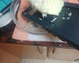 Foto del paso 1 de la receta Ensalada de col con zanahoria, brotes de soja y cebolla roja