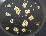 Foto del paso 2 de la receta: Espinacas con huevos revueltos