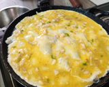 A picture of step 2 of Omelette.