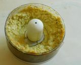 A picture of step 2 of Creamy avocado chickpea hummus.