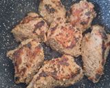 Foto langkah ke 3 dari resep Tuscan Ribeye Black Pepper Stew.