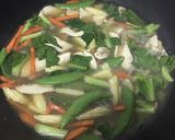 รูปขั้นตอนการทำที่ 2 ของ “ราดหน้าเส้นหมี่อกไก่”