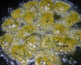 A picture of step 6 of Karela-Kothmari Namkeen.