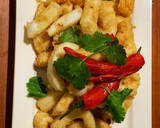 A picture of step 10 of Salt Chilli Squid.