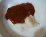 A picture of step 5 of Chicken Tikka puratha roll.