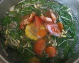 Foto langkah ke 5 dari resep Sayur bening kencuran.