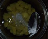 A picture of step 2 of Potatoe chicken soup.