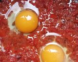 A picture of step 4 of Yummy Egg Shakshuka.