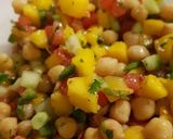 Foto del paso 1 de la receta: Ensalada de garbanzos y mano tipo Sonia
