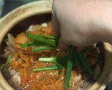 Foto langkah ke 3 dari resep Korean Kimchi Soup in Pot.
