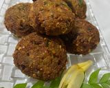 A picture of step 3 of Valaipoo vadai.