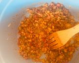 A picture of step 2 of Macaroni and Mince (Quick and easy meal).