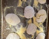 A picture of step 5 of English muffins.
