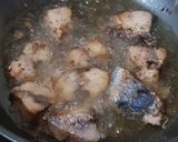 Foto langkah ke 3 dari resep Tuna Jamur Kecap Pedas.
