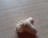 Foto del paso 5 de la receta: Cuernitos de grasa🥨
