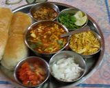 A picture of step 3 of Spicy sprouted misal pav.