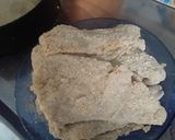 Foto del paso 1 de la receta: Milanesa de pescado y arroz con azafrán y choclo