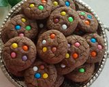 عکس مرحله 5 از دستور کوکی شکلاتی با تزیین اسمارتیز 🍪