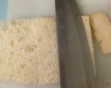 Foto langkah ke 3 dari resep Risol Roti Daging Keju.