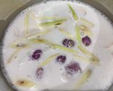A picture of step 1 of Tom Kha Gai with Cabbage.