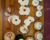 Foto del paso 1 de la receta: Spaguetini con setas variadas