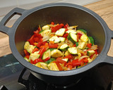 Foto del paso 3 de la receta: Curry rojo de lentejas con calabacín