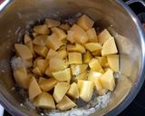 Rendhagyó krumplileves recept fázis 2 fotója