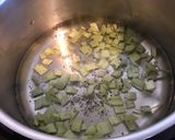Une image de l'étape 2 de Tarte aux blettes,roquefort et lardons (pâte brisée aux épices méditerranéennes).