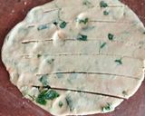 A picture of step 2 of Maethi lachcha paratha.