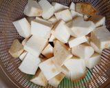 A picture of step 1 of Yam and beans porridge.
