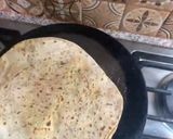 A picture of step 6 of Aloo walay Parathay.