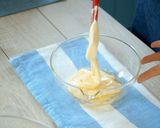 A picture of step 7 of Peach Decoration Cake (Chantilly Peche).