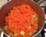 A picture of step 2 of Leek & Potato Pie.
