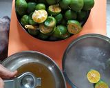 A picture of step 1 of Gondhoraj Lemonade squash.