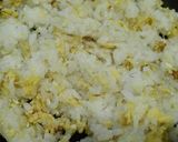 Foto langkah ke 3 dari resep Nasi telor - Tamago gohan.