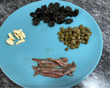 Foto del paso 1 de la receta: Salsa puttanesca para pastas