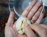 A picture of step 7 of Crispy Bread Onion Kachoris.