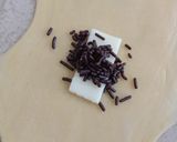 Foto langkah ke 7 dari resep Bolen Coklat Keju.