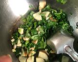 A picture of step 2 of Leftover potato and methi sabji.