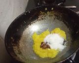 A picture of step 2 of Apple Halwa.