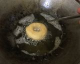 Foto langkah ke 5 dari resep Donat ekonomis.