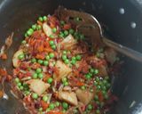 A picture of step 1 of Paneer veg pulao.
