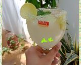 A picture of step 1 of #Sprinkling_Lemonade.
