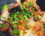 Foto del paso 4 de la receta: Spicy Black Olive Octupussy - Pulpo en salsa Brava y Aceitunas Negras
