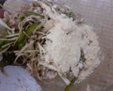A picture of step 3 of Vegan's Cabbage Omelette.