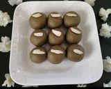 A picture of step 5 of Kuler Ladoo.